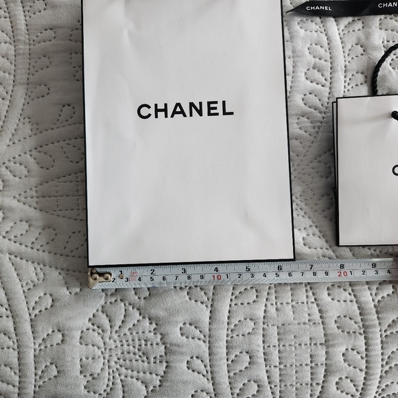 Chanel bags and samples - Picture 5 of 6